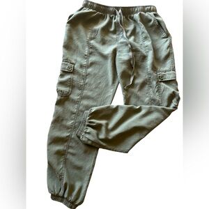 For the Republic, women’s, medium, army green, cargo, elastic waist, drawstring